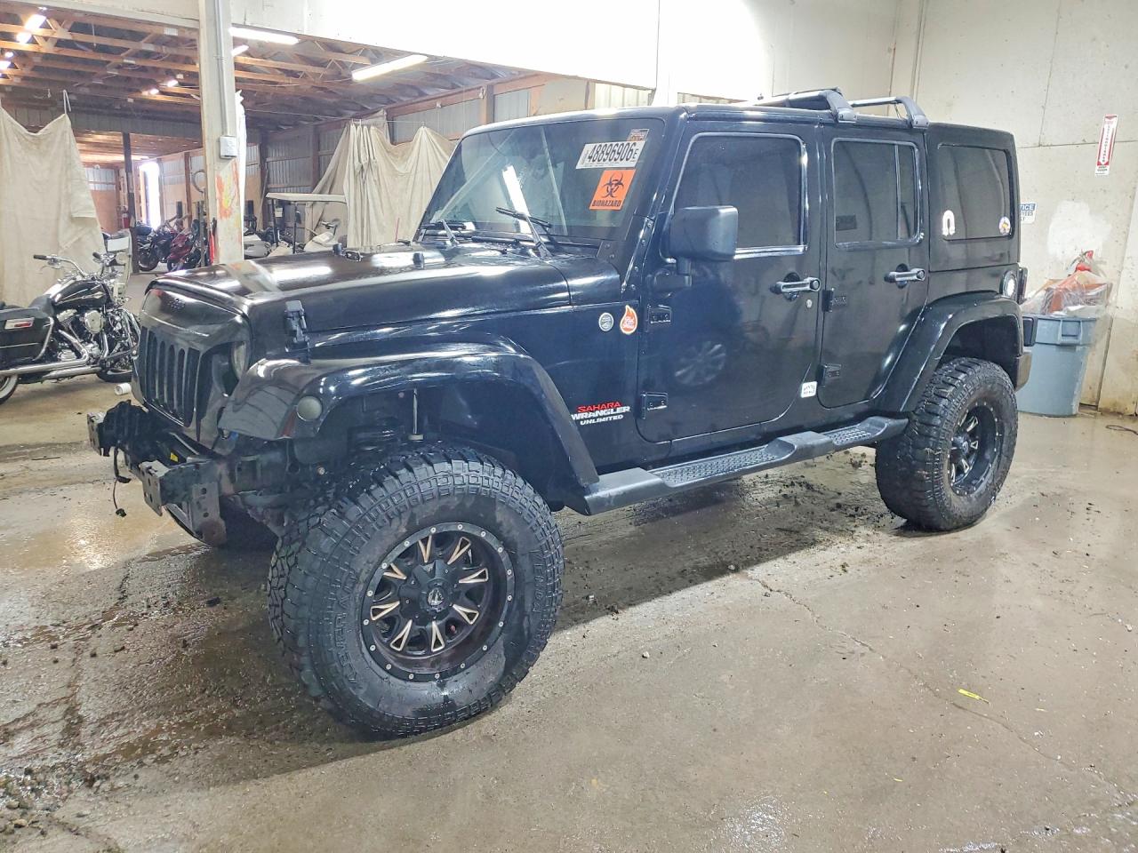 Salvage Jeep Wrangler Image