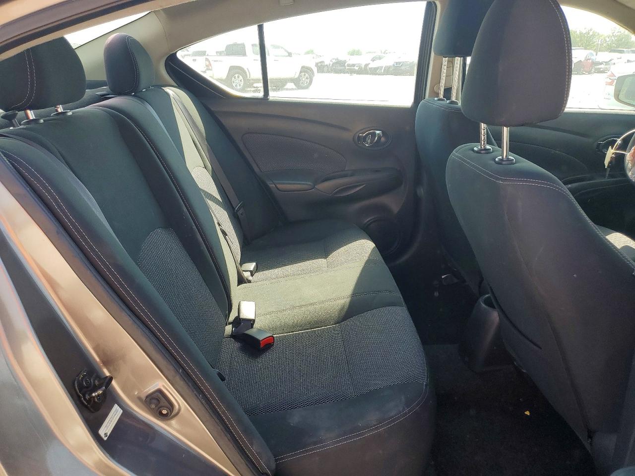Nissan Versa 1.6 Sv