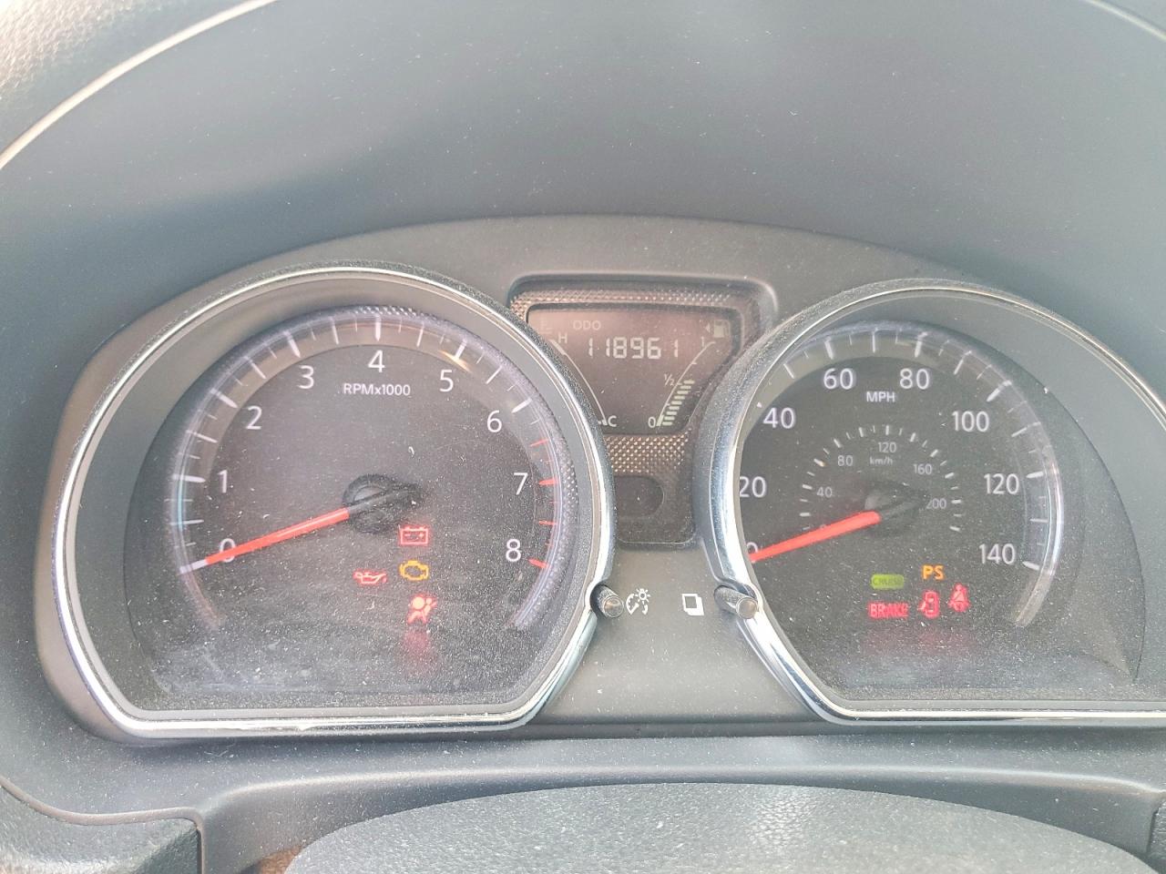 Nissan Versa 1.6 Sv