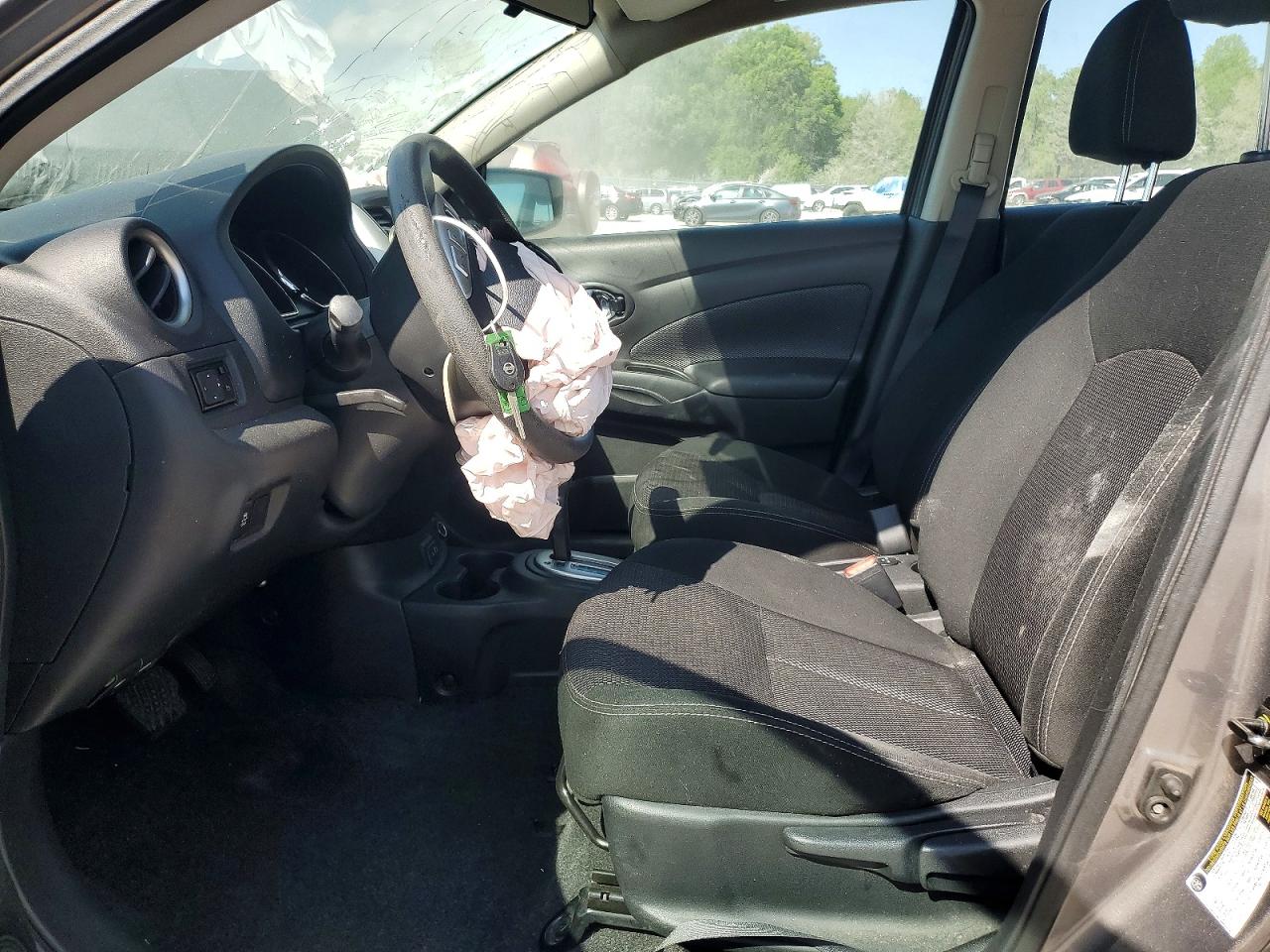 Nissan Versa 1.6 Sv
