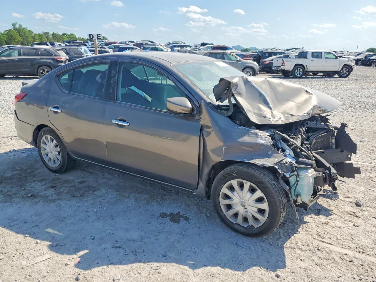 Nissan Versa 1.6 Sv