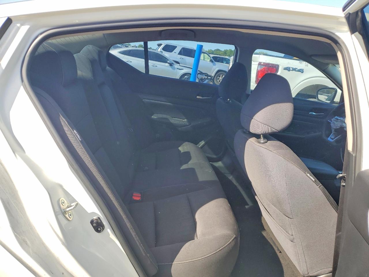 Nissan Altima S
