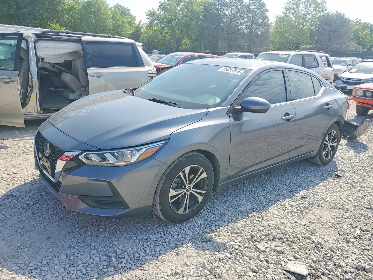 Salvage Nissan Sentra Image