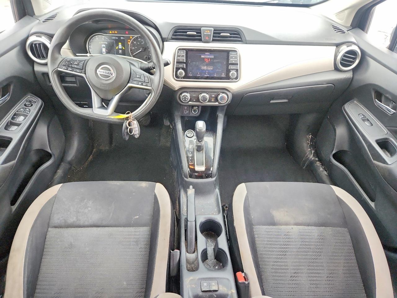 Nissan Versa