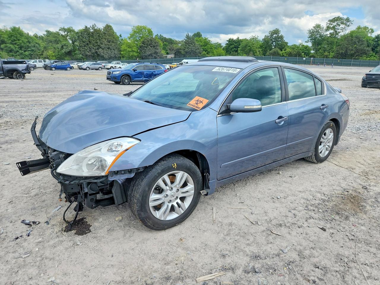 Salvage Nissan Altima Image