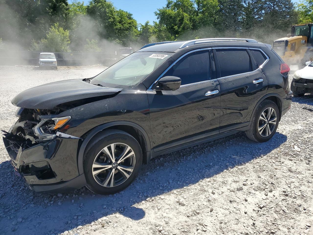 Salvage Nissan Rogue Image