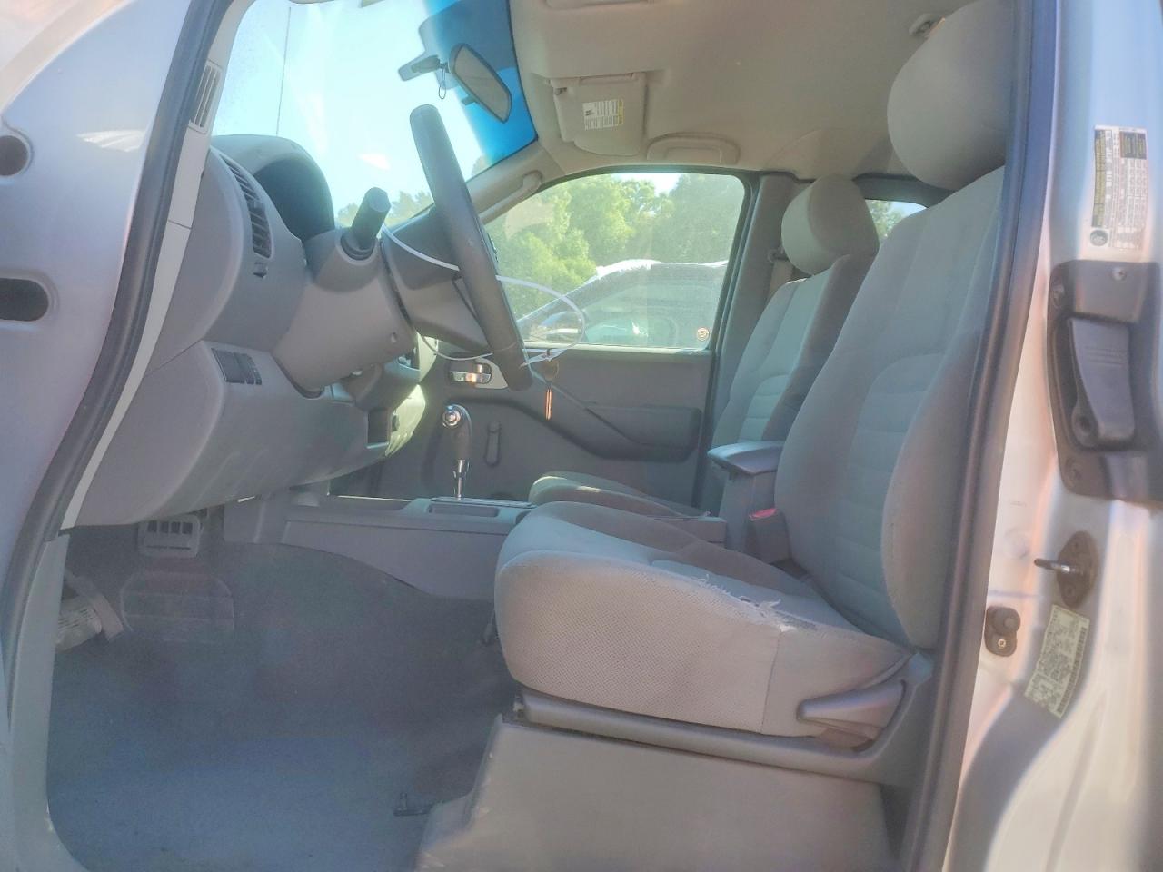 Nissan Frontier King Cab Xe