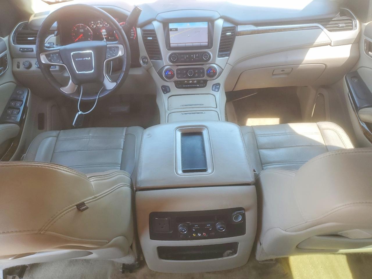 GMC Yukon Denali