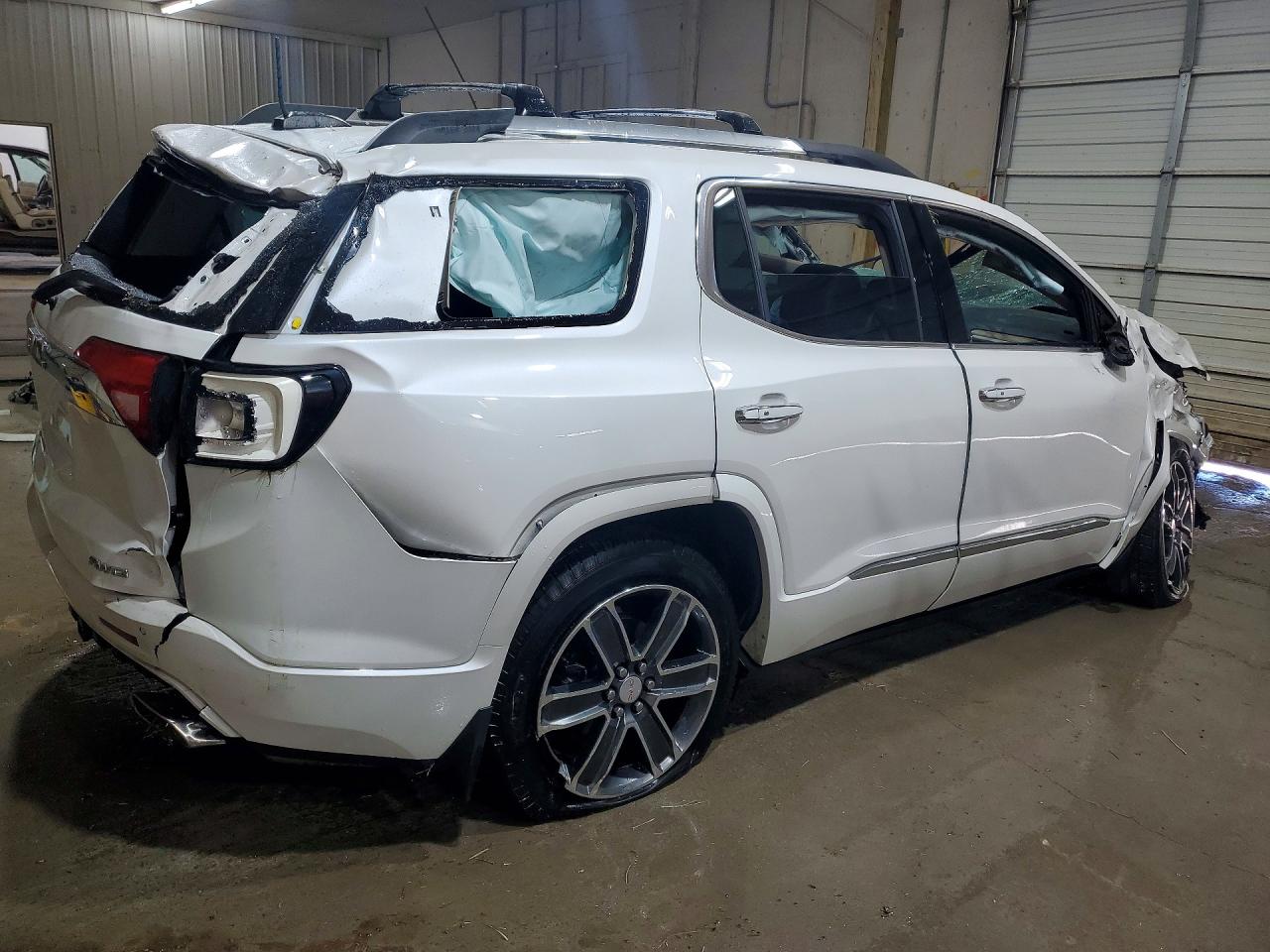 GMC Acadia Denali