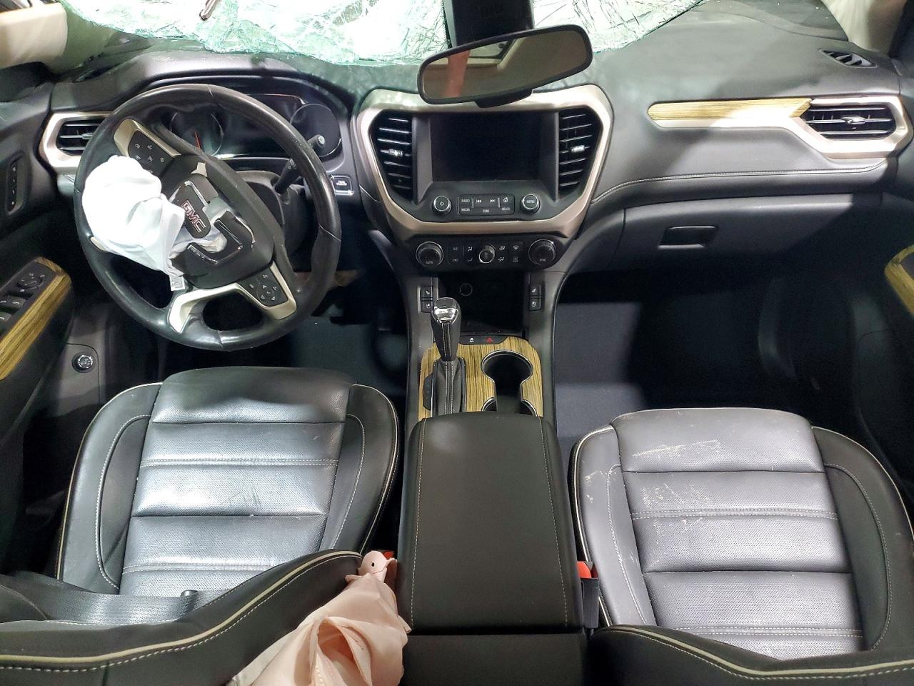 GMC Acadia Denali
