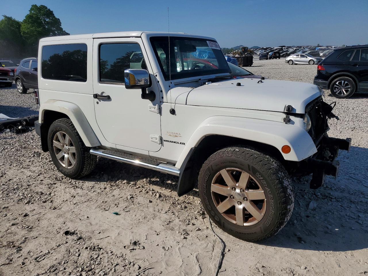 Jeep Wrangler Sahara