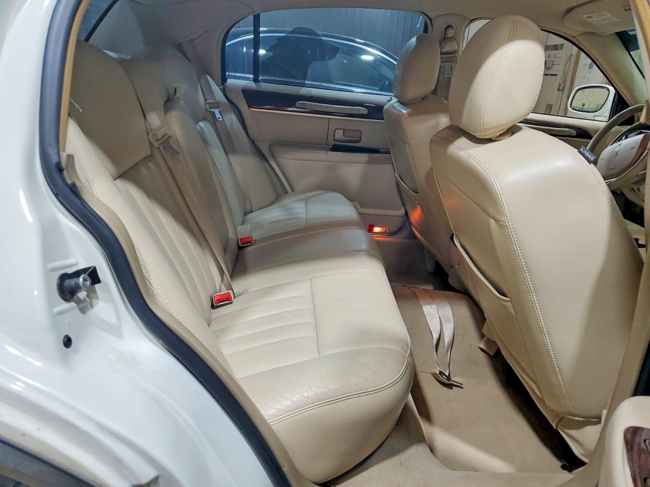 Lincoln Towncar Signature