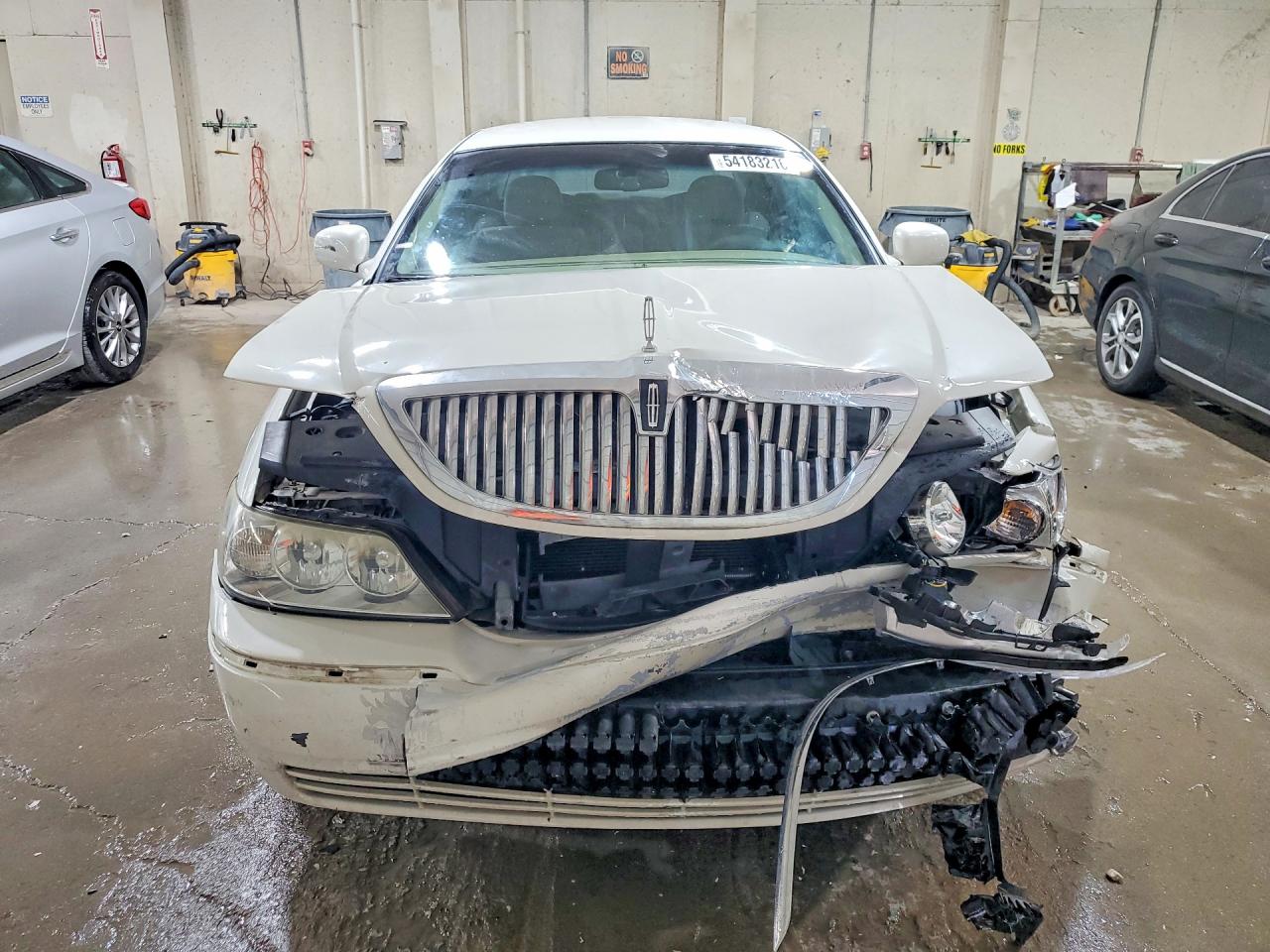 Lincoln Towncar Signature