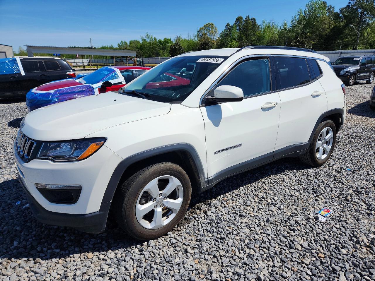 Salvage Jeep Compass Image