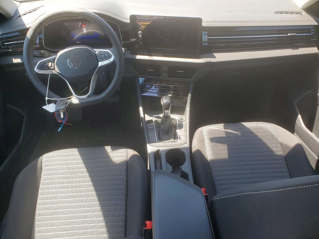 Volkswagen Jetta S
