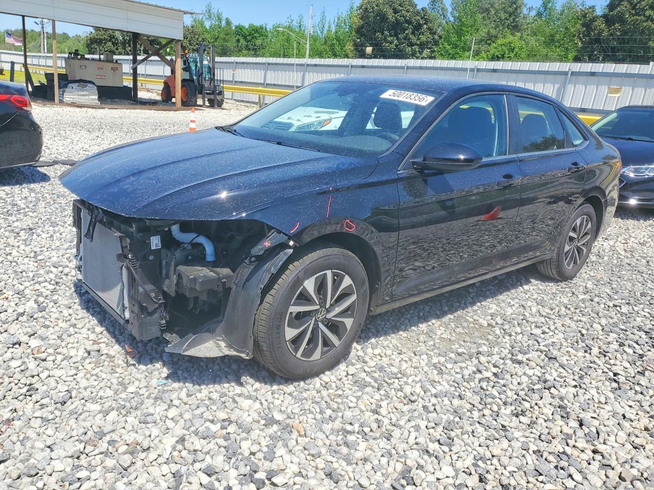 Salvage Volkswagen Jetta Image