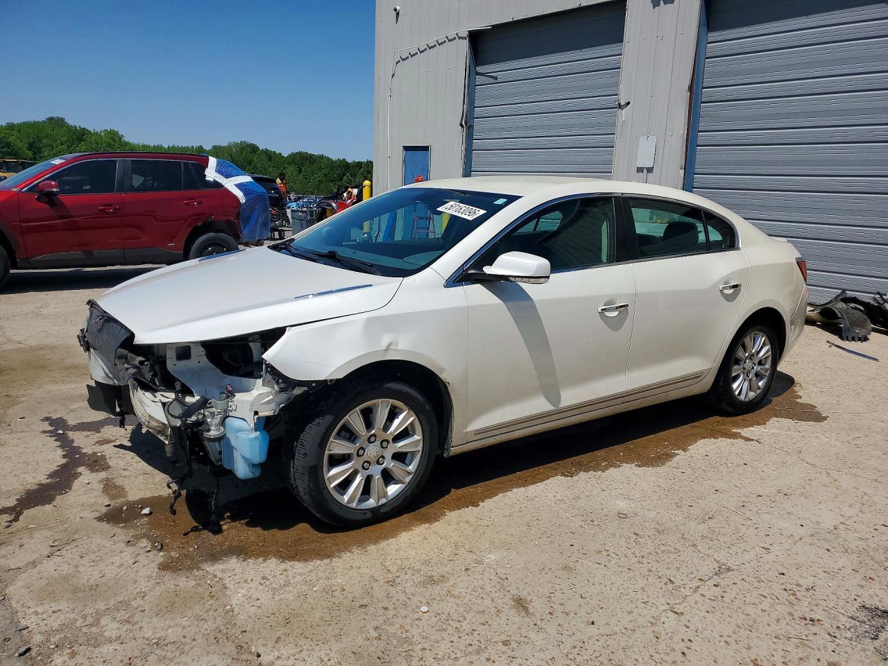 Salvage Buick LaCrosse Image