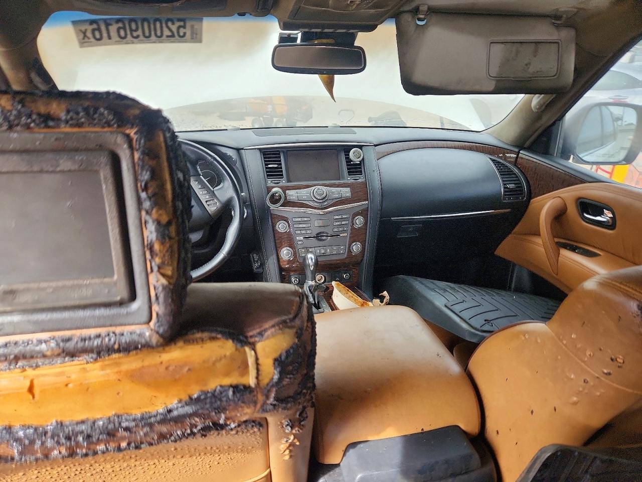 Nissan Armada Platinum