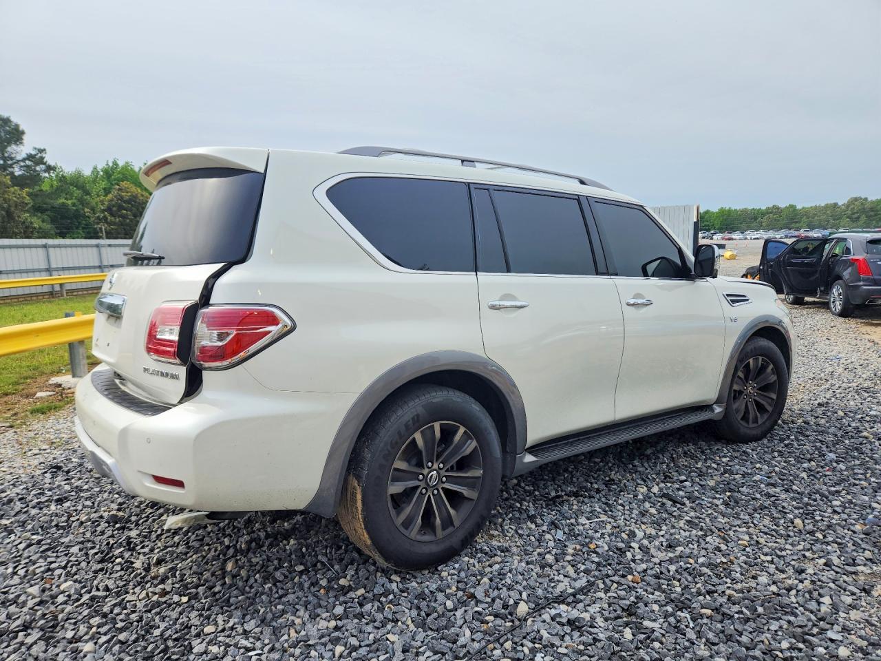 Nissan Armada Platinum