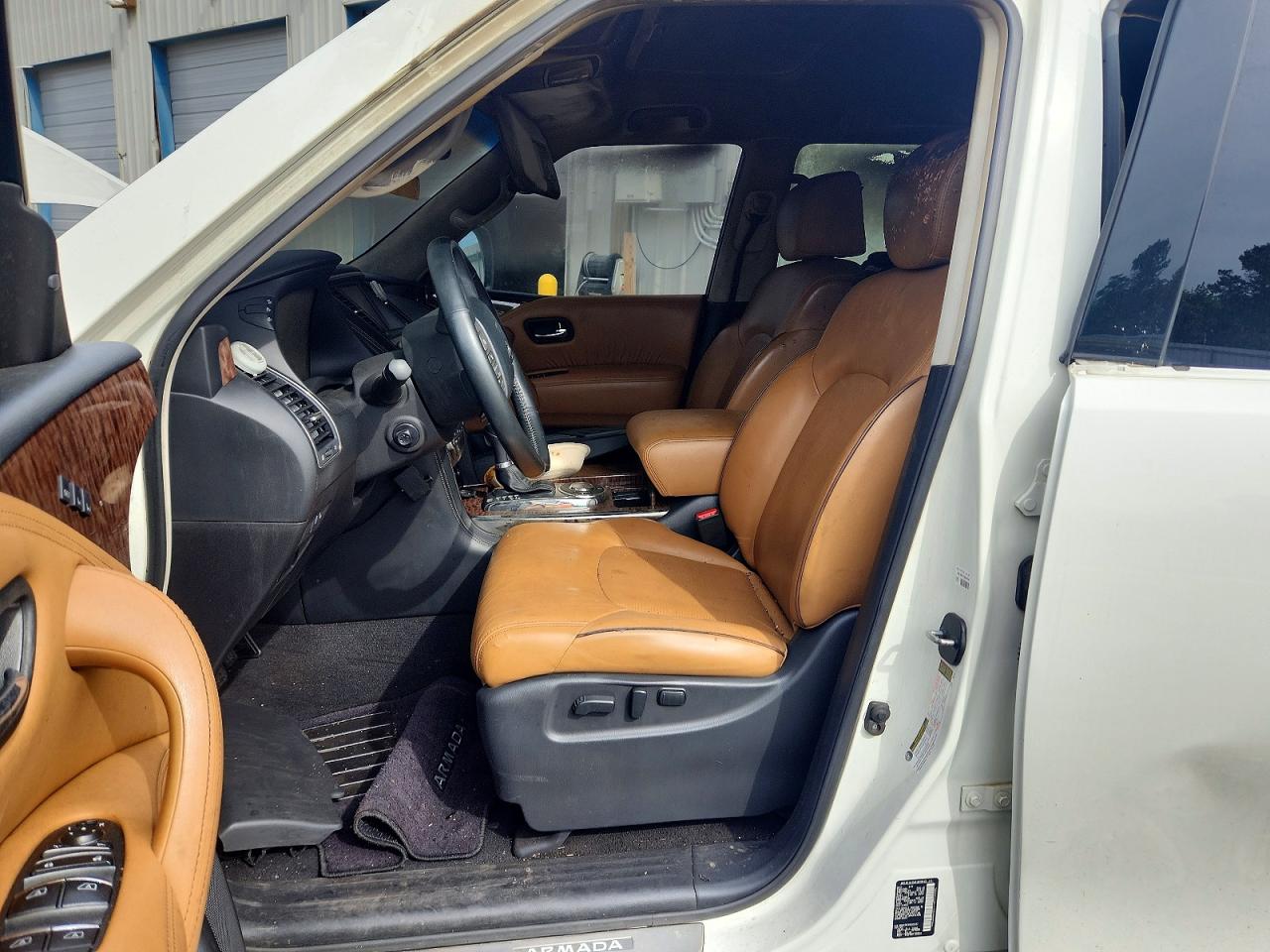 Nissan Armada Platinum