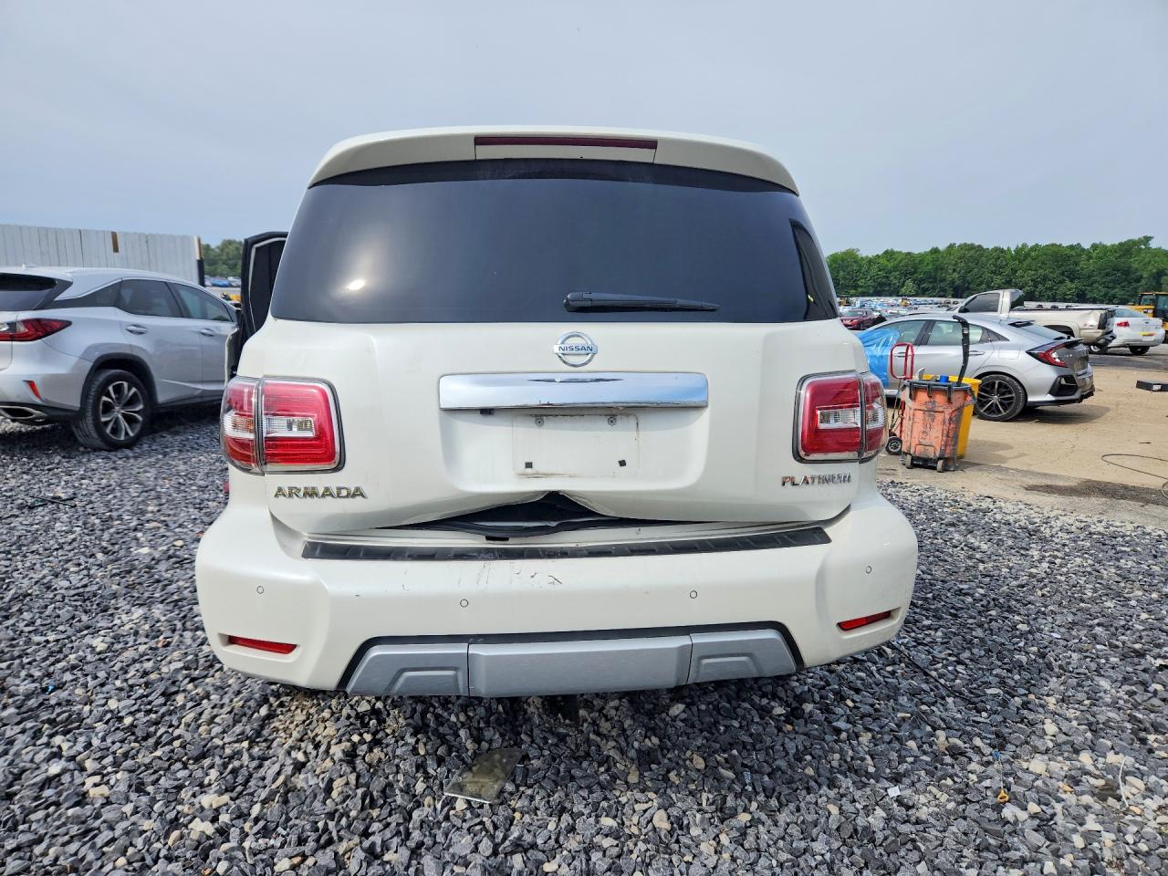 Nissan Armada Platinum