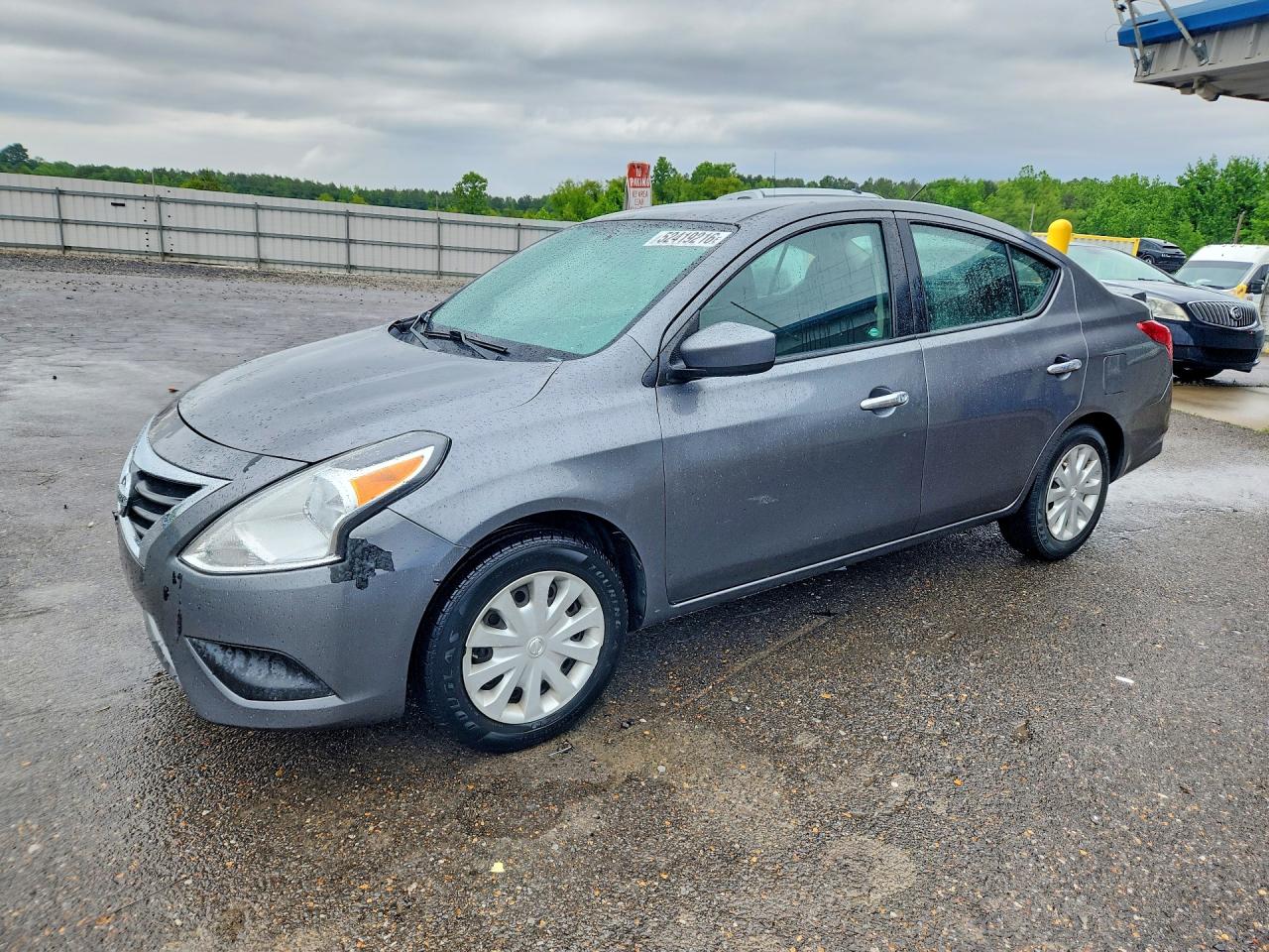 Salvage Nissan Versa Image