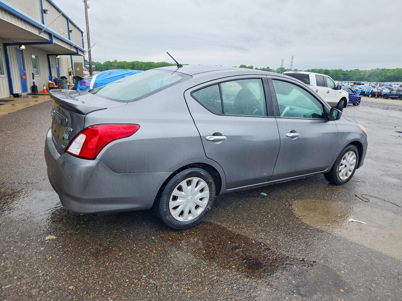 Nissan Versa 1.6 Sv
