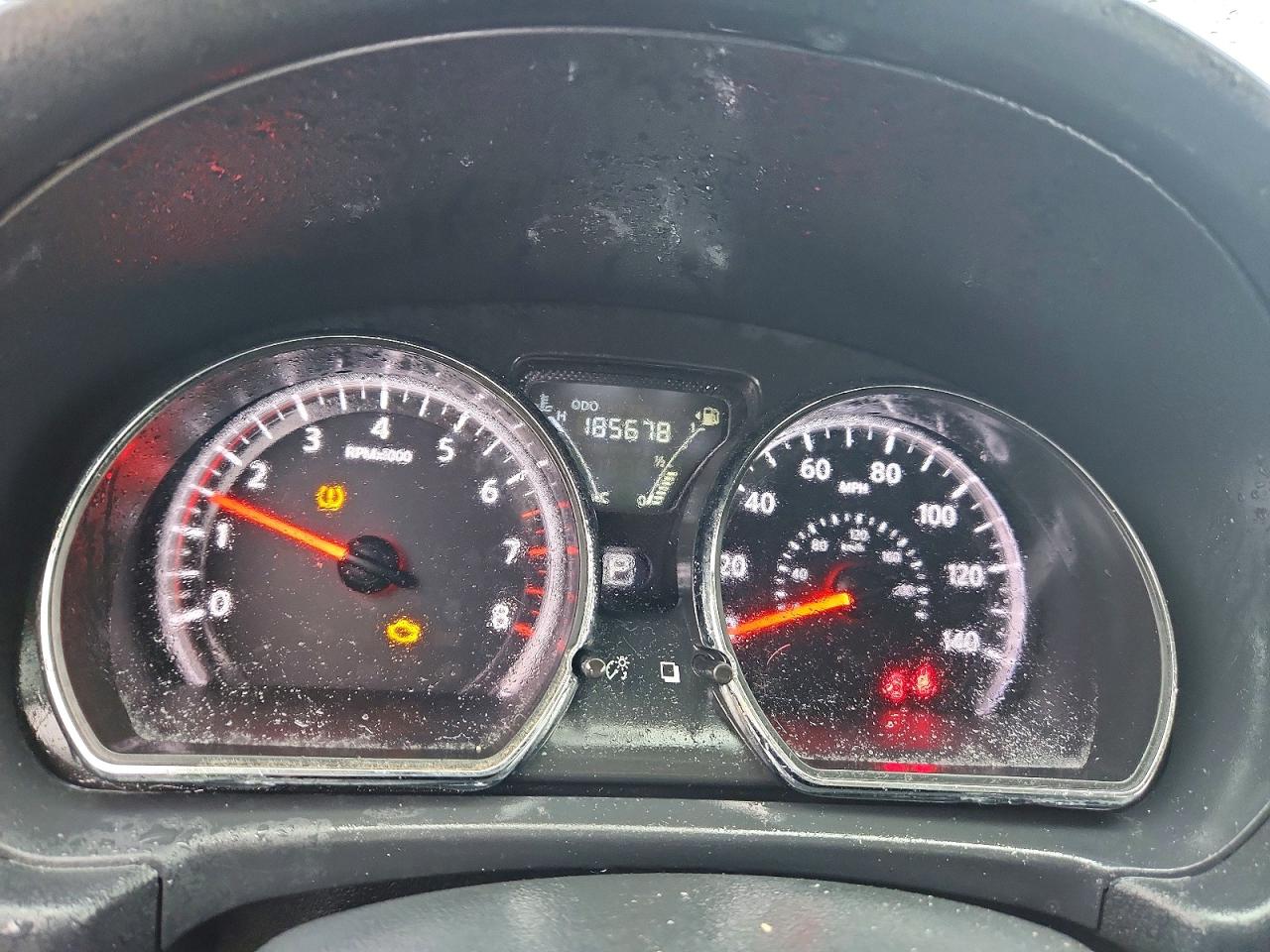 Nissan Versa 1.6 Sv