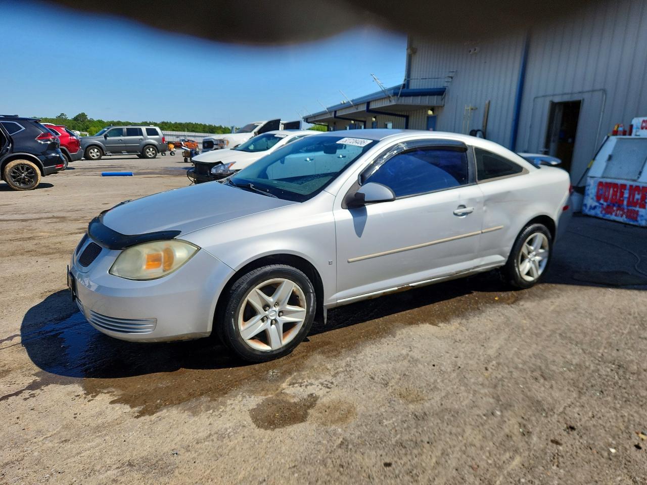 Salvage Pontiac G5 Image