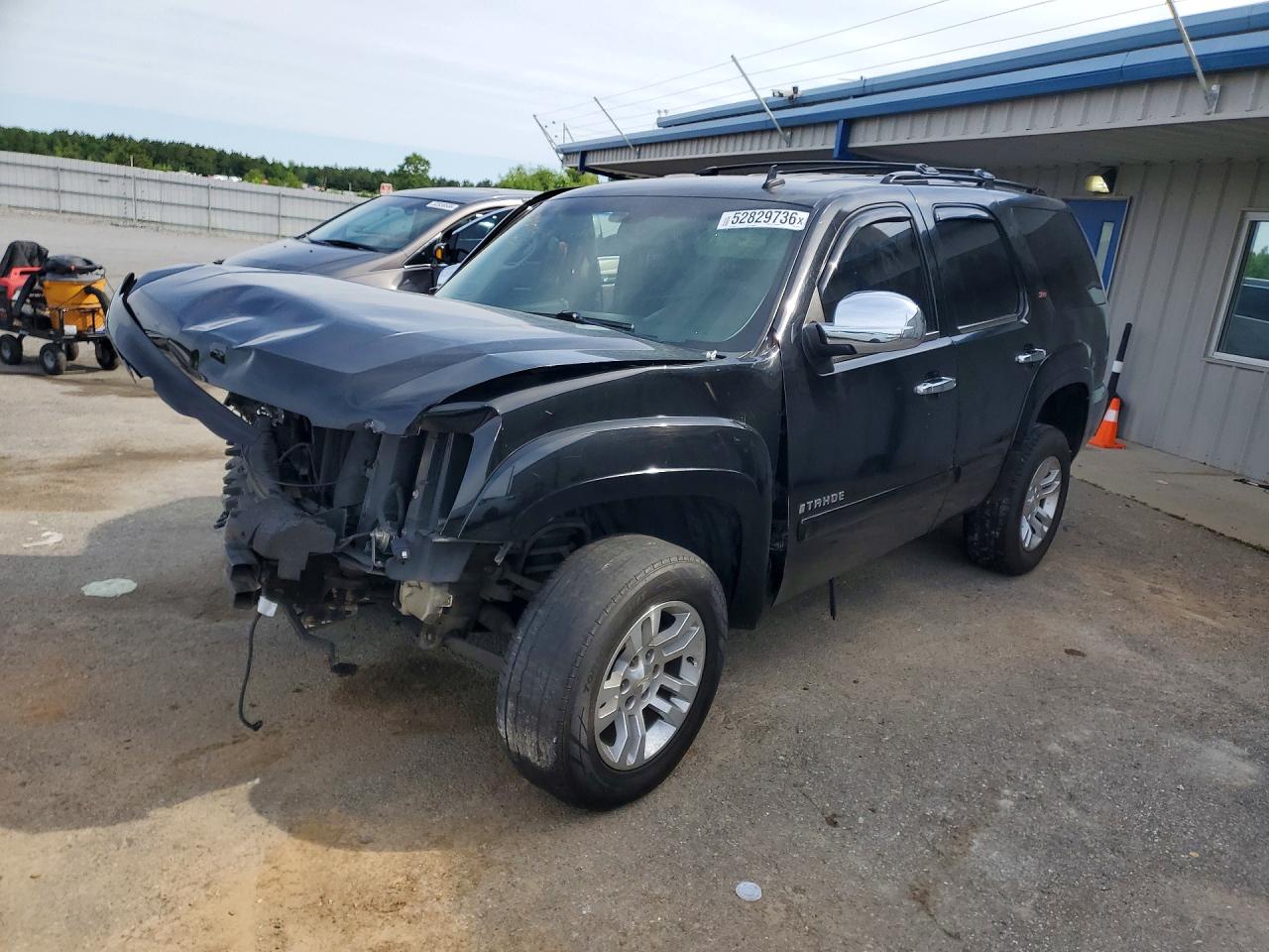 Salvage Chevrolet Tahoe Image