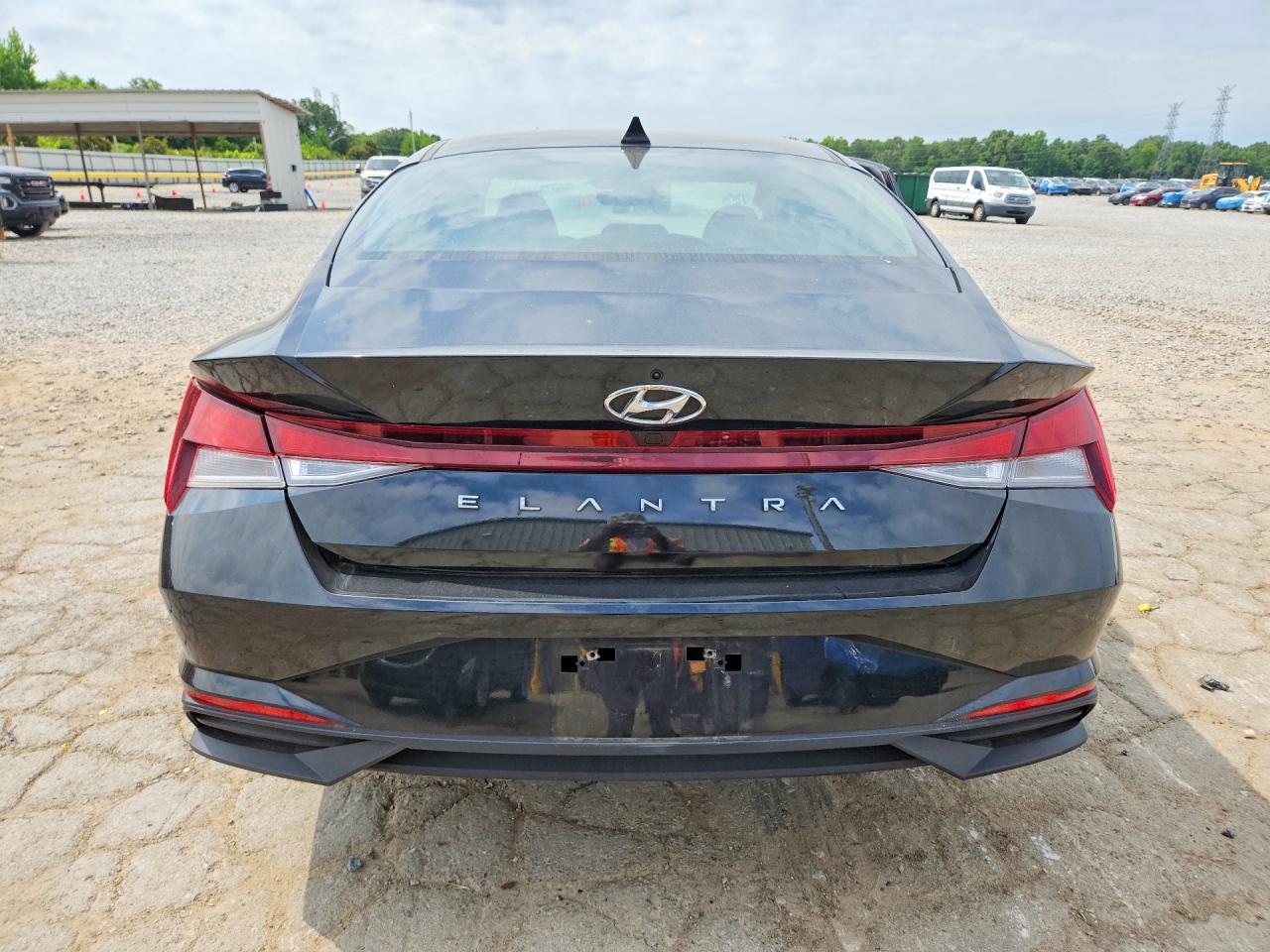 Hyundai ELANTRA Sel