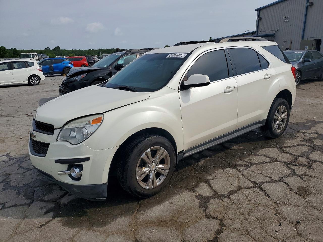 Salvage Chevrolet Equinox Image