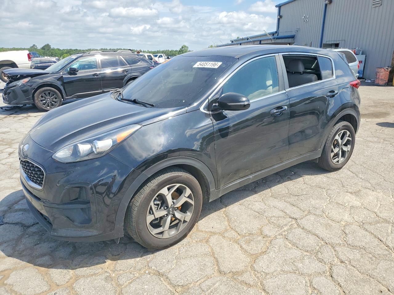 Salvage Kia Sportage Image