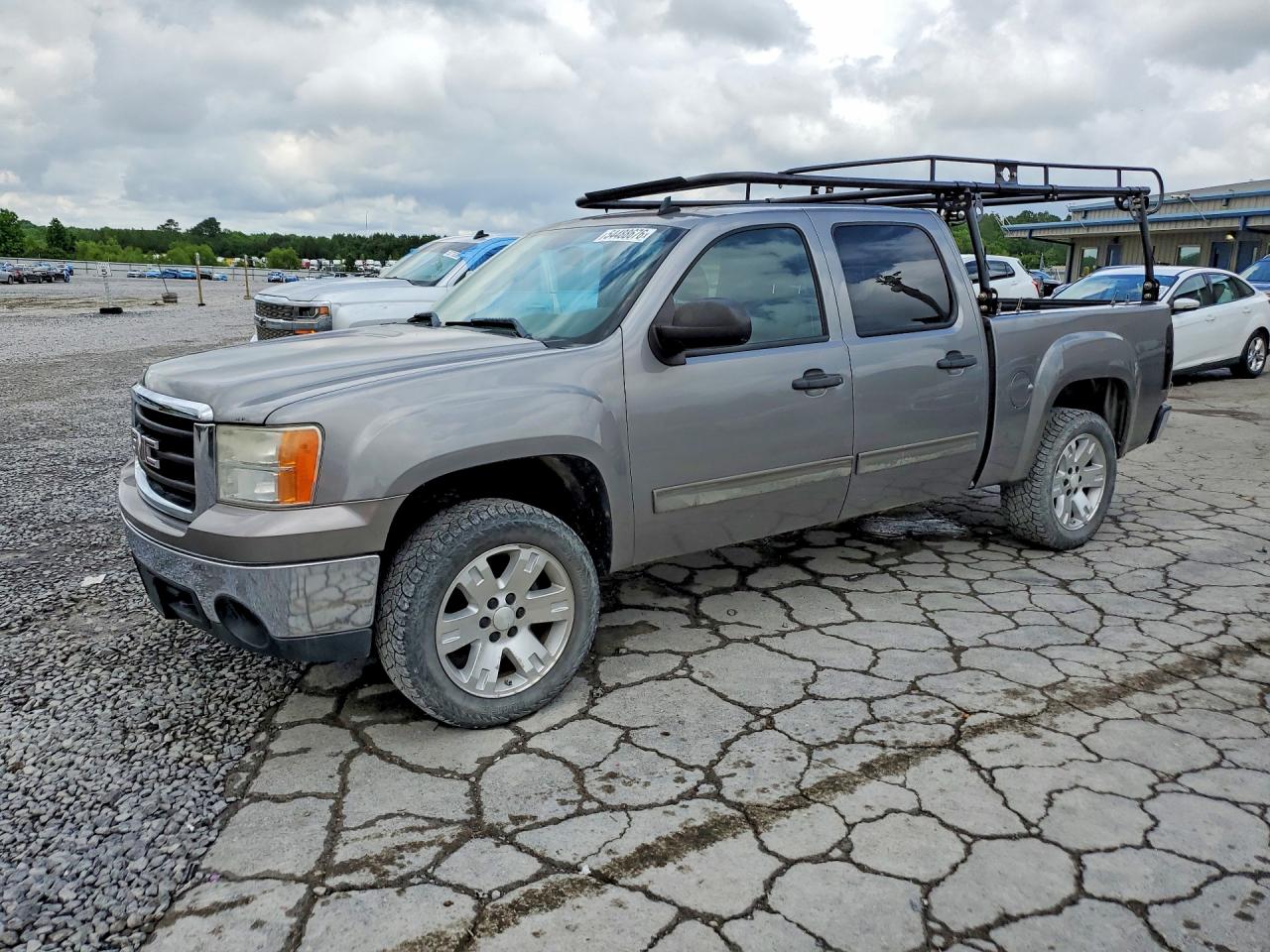Salvage GMC Sierra Image