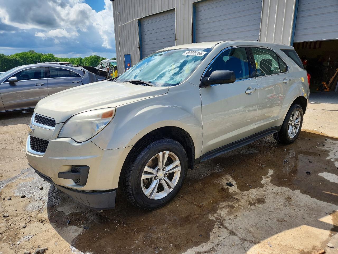 Salvage Chevrolet Equinox Image