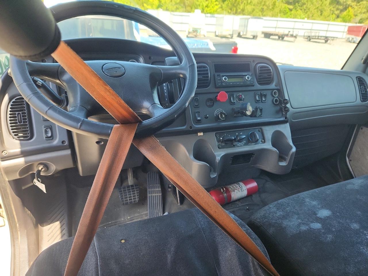 Freigliner M2