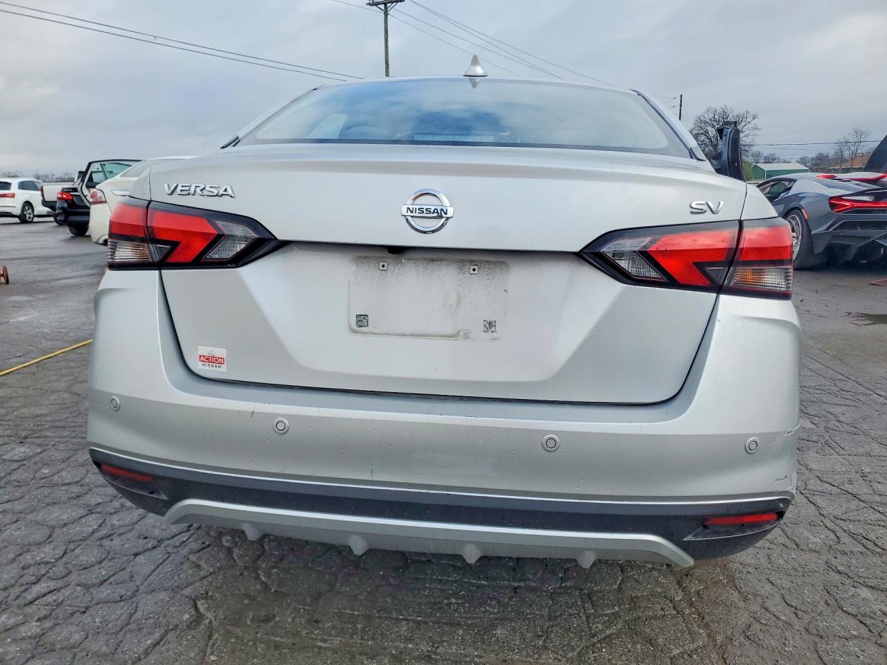 Nissan Versa Sv