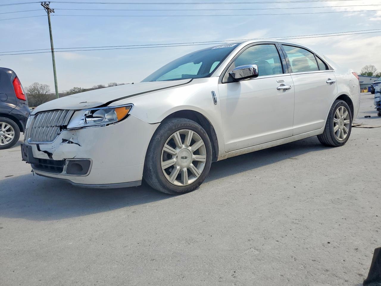Salvage Lincoln MKZ Image