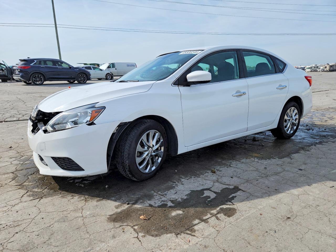 Salvage Nissan Sentra Image