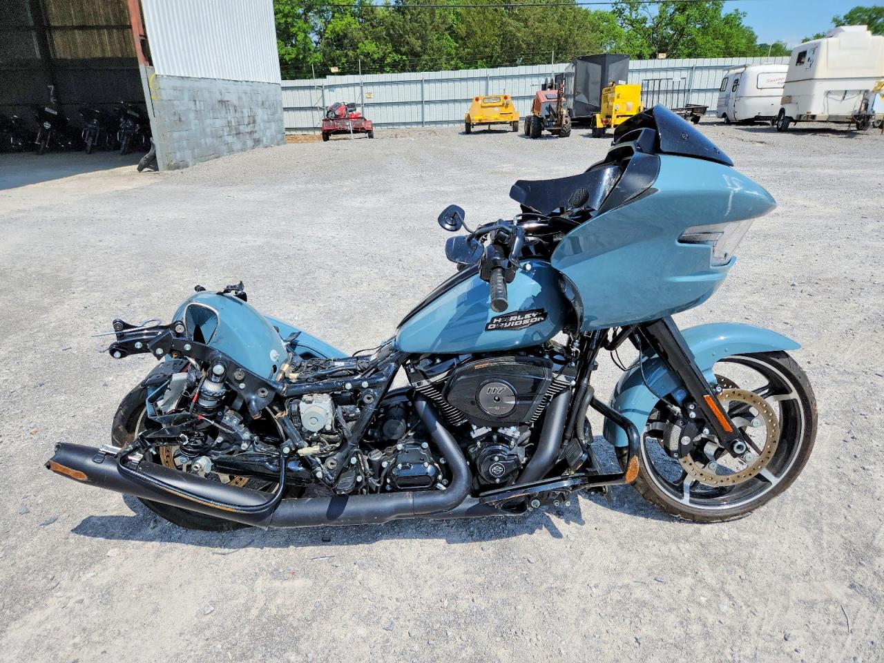 Salvage Harley-Davidson Fl Image