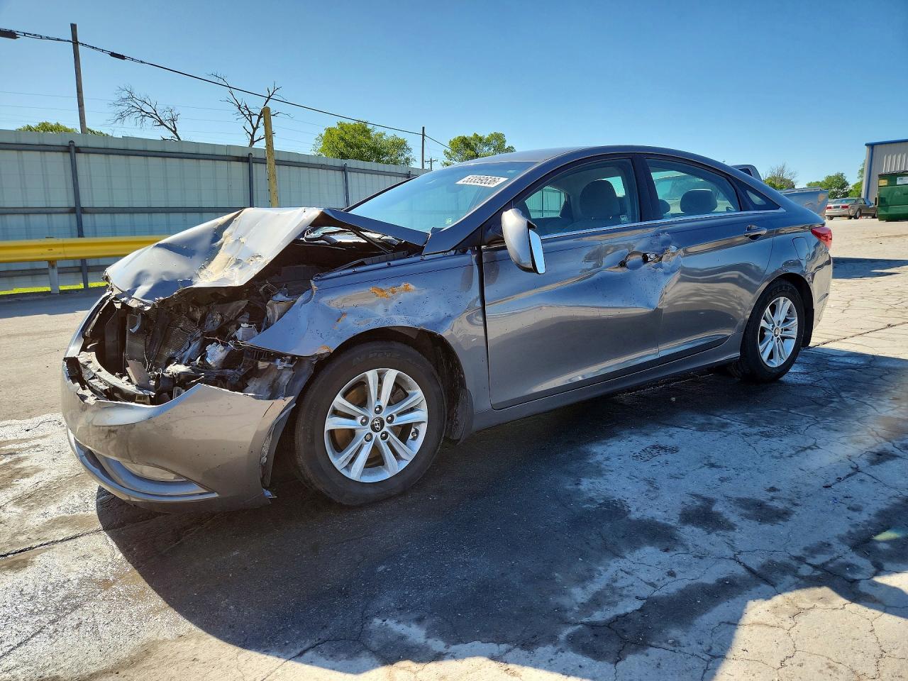 Salvage Hyundai SONATA Image