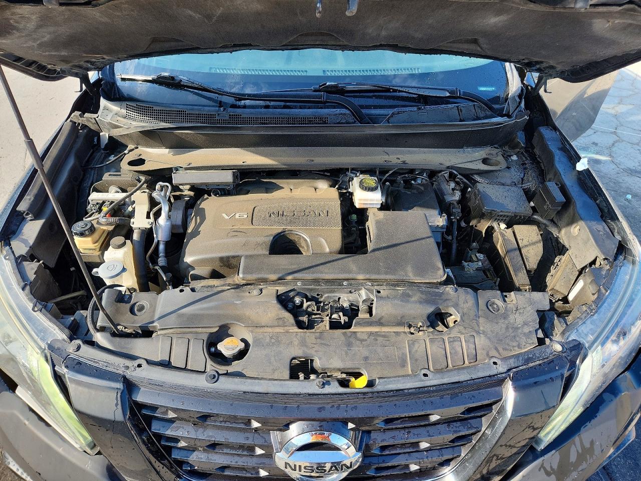 Nissan Pathfinder S