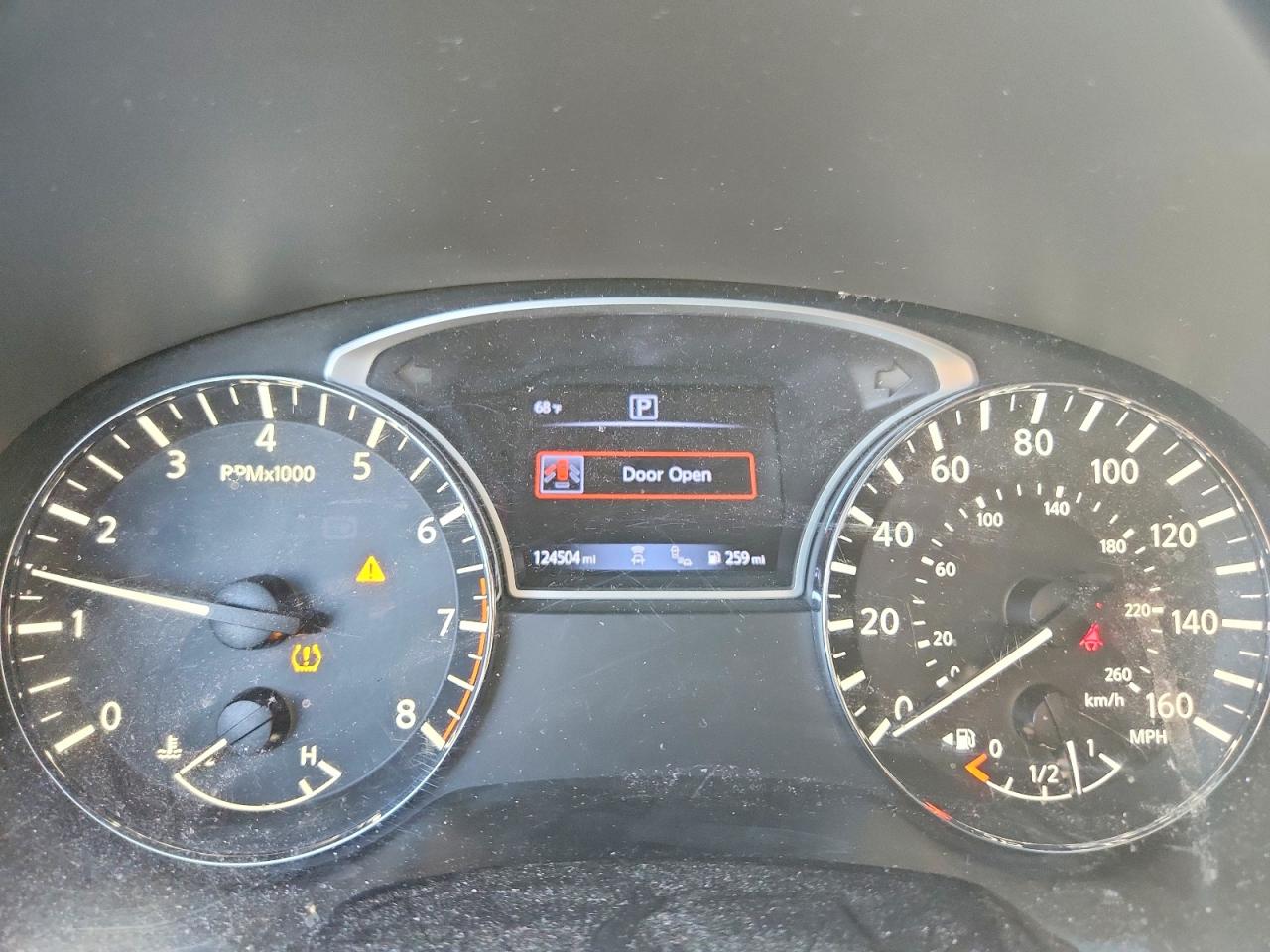 Nissan Pathfinder S