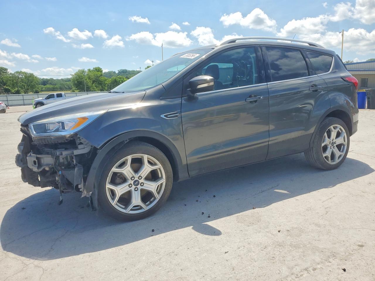 Salvage Ford Escape Image