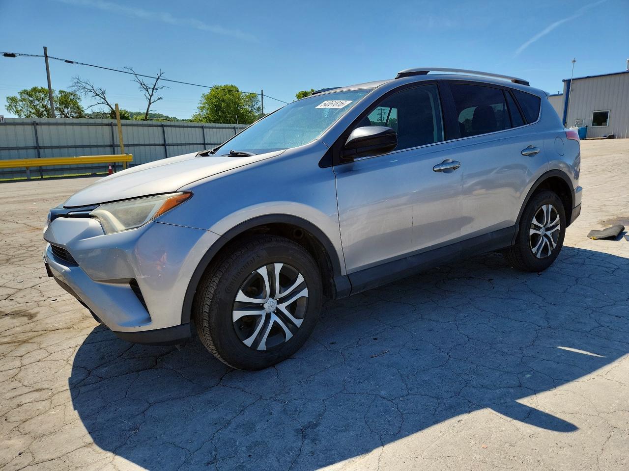 Salvage Toyota RAV4 Image