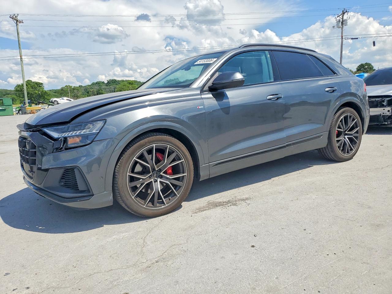 Salvage Audi Q8 Image