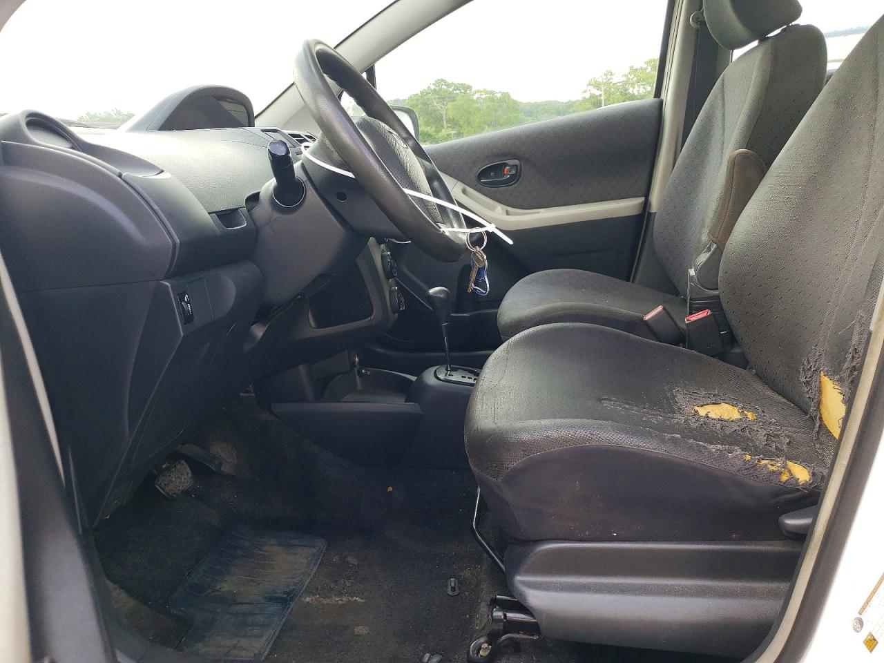 Toyota Yaris Base