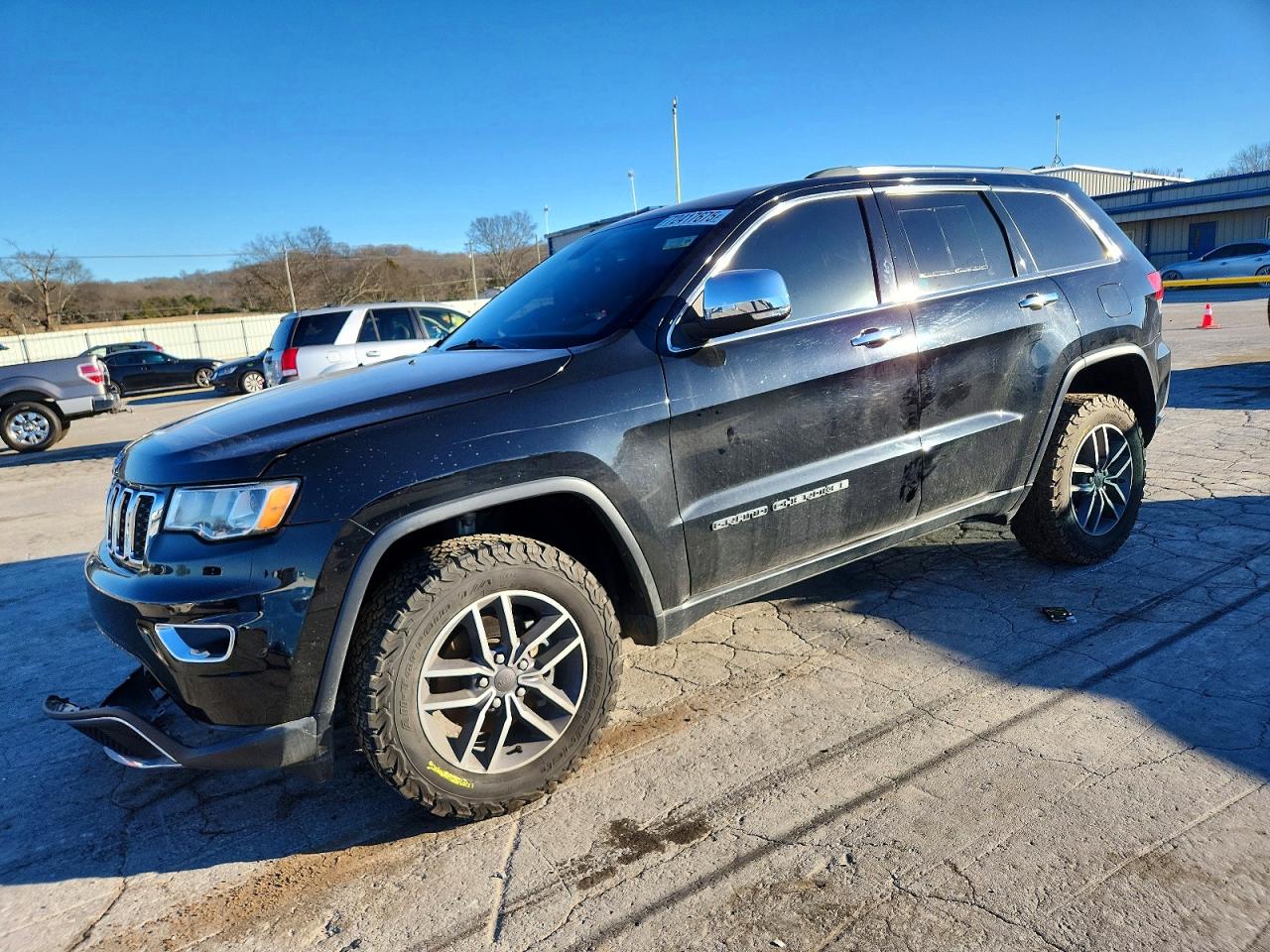 Salvage Jeep Grand Cherokee Image