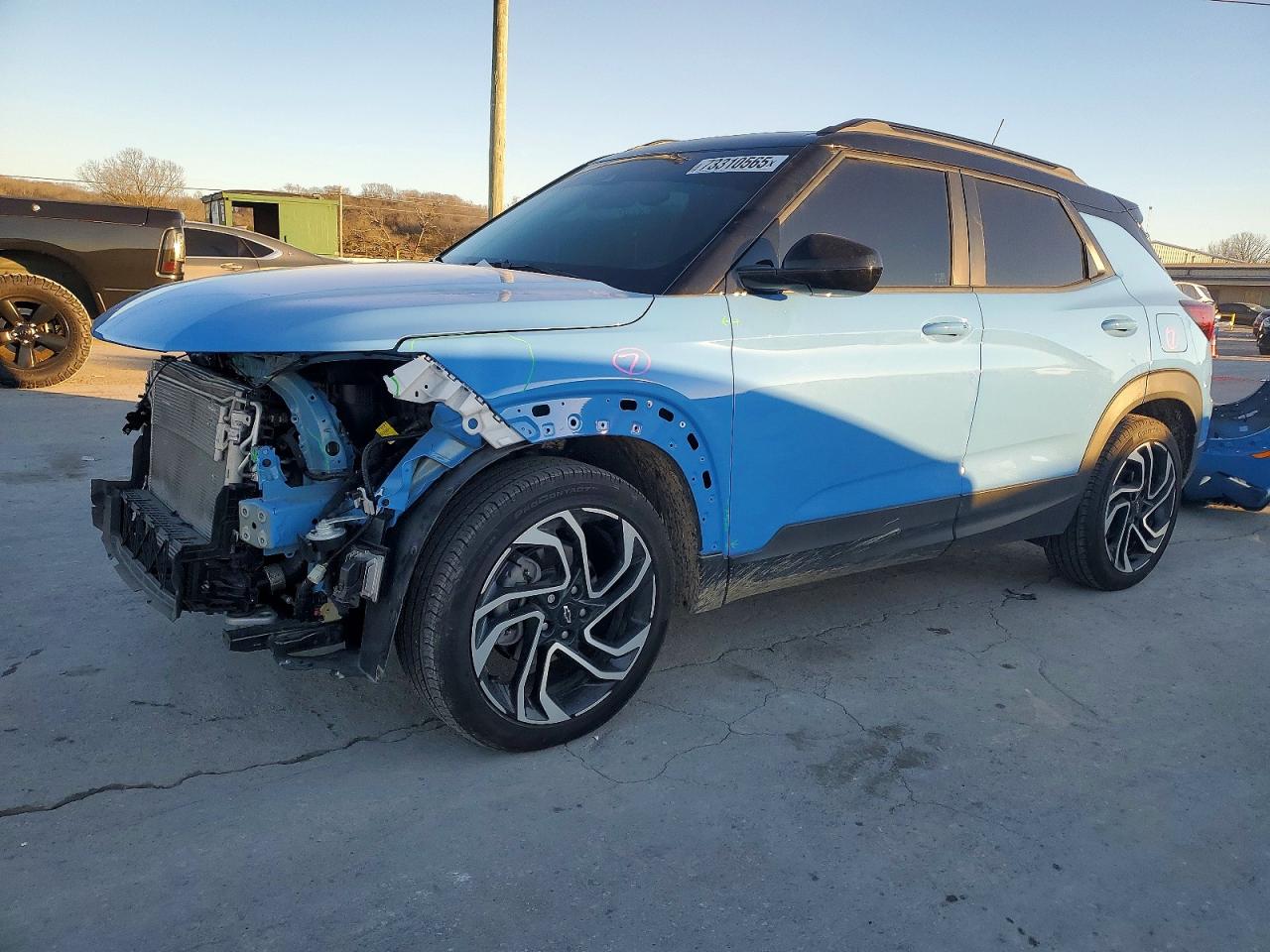 Salvage Chevrolet Trailblazer Image
