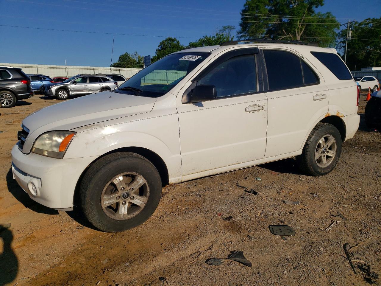 Salvage Kia Sorento Image